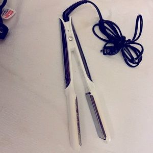 Ceramic flat iron